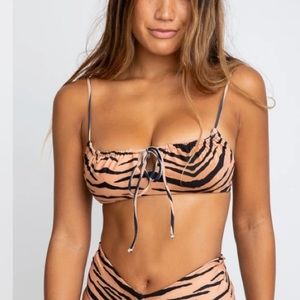 SKATIE Malibu top great condition size small